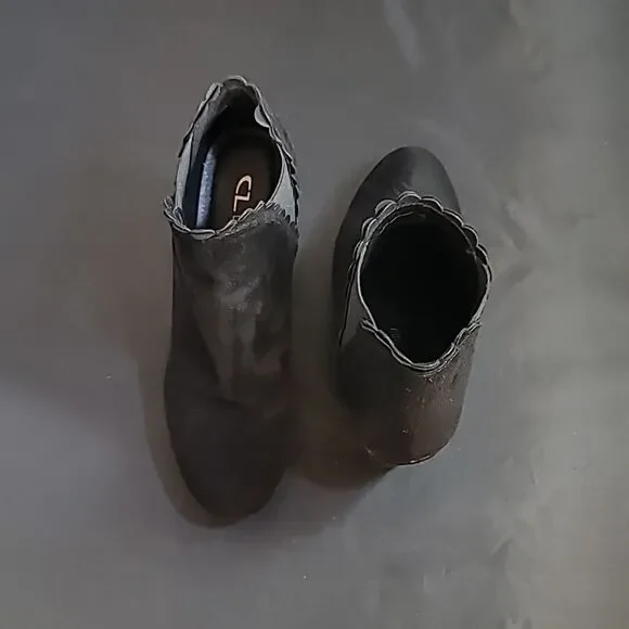 CHINESE LAUNDRY VANGO SUEDE WOMENS WEDGE BOOTIE - Picture 5 of 13